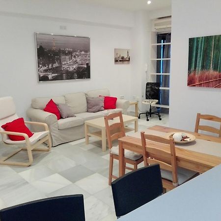 Centrico Apartamento Con Patio Privado เซบีญา ภายนอก รูปภาพ
